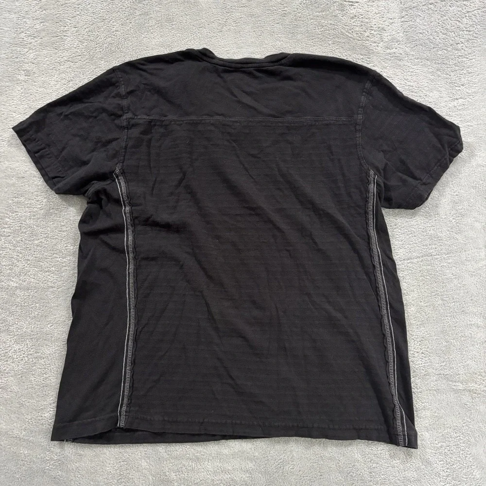 Guess T Shirt Men's XL V Neck Textured Short Sleeve Muscle Y2K 90s Logo Black - Picture 3 of 6